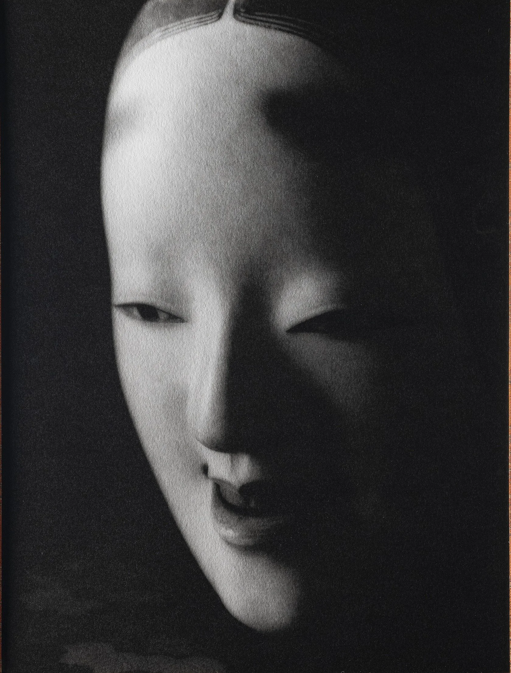 Kenro Izu: Mono no Aware | Howard Greenberg — Musée Magazine